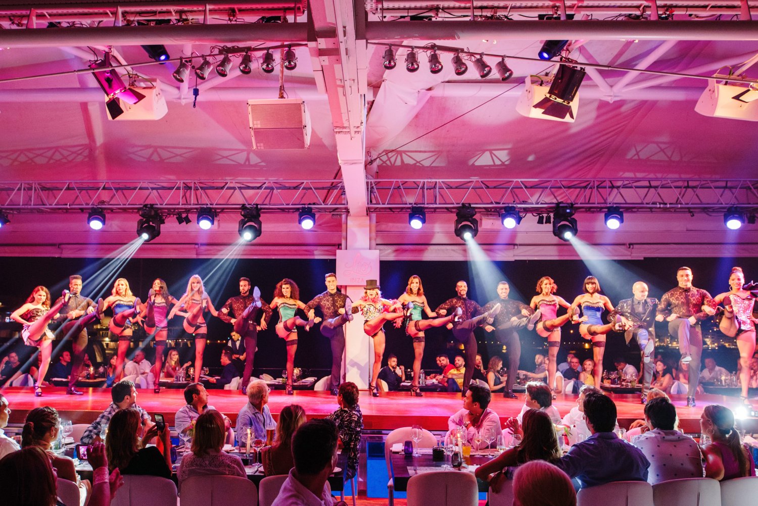 I migliori 8 ristoranti con party di Spotlight