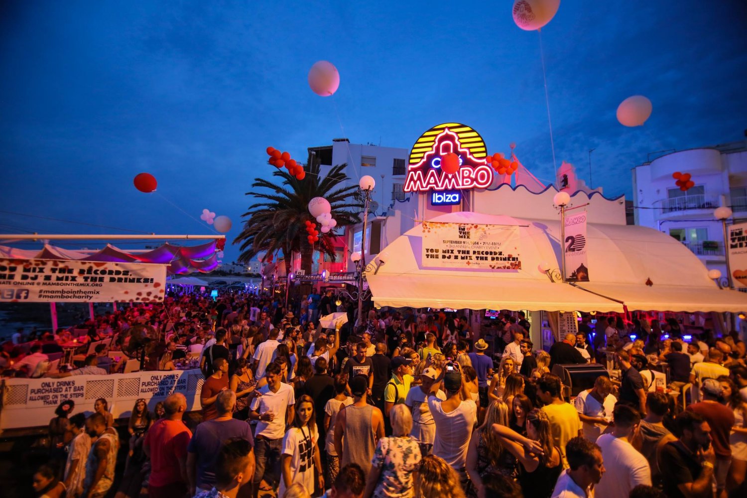 Café Mambo, Informazioni, lista dei DJ e biglietti