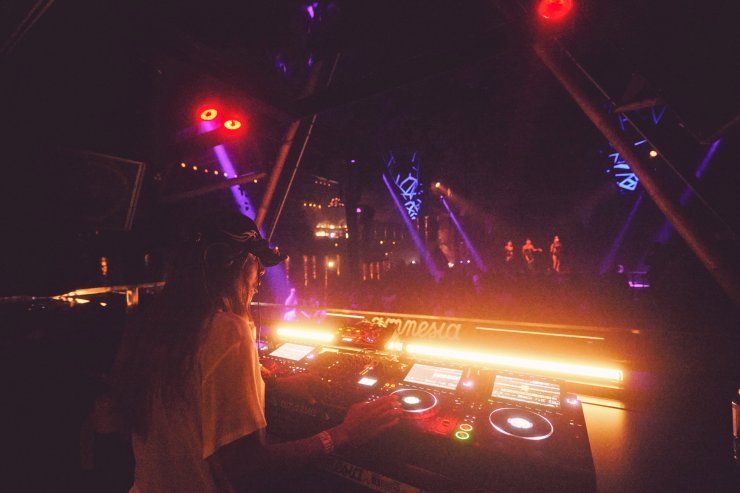 I 5 migliori DJ set da ascoltare a Ibiza a ottobre scelti da Lissy Lü